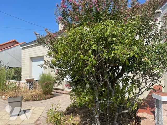 Maison 4 pièces 100 m² · à Saint-Philbert-de-Grand-Lieu · 100 m² · 215 000 €
