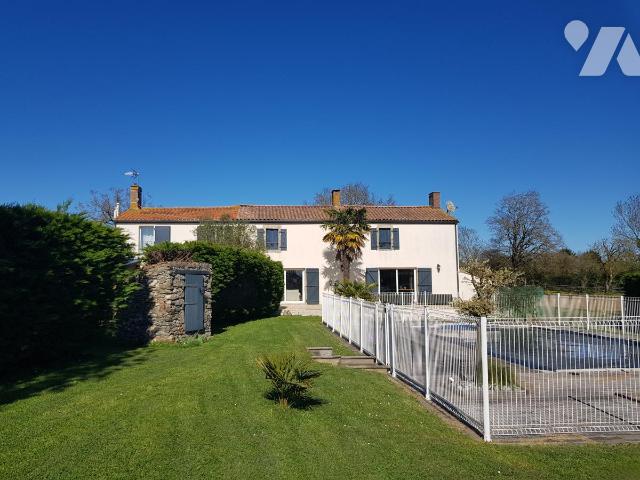 Maison 7 pièces 167 m² · à Les Achards · 167 m² · 780 000 €