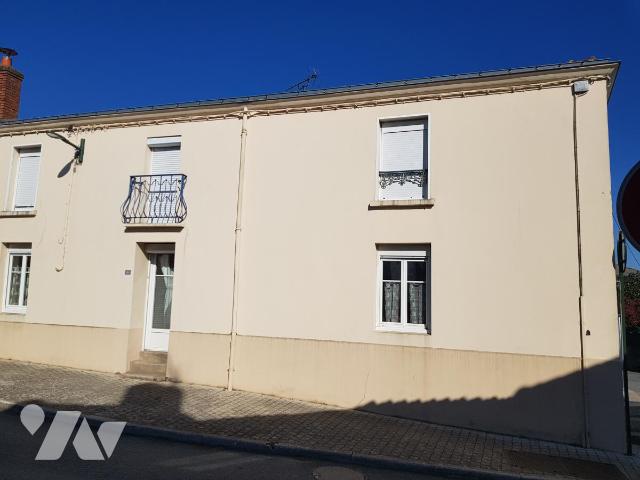 Maison 5 pièces 132 m² · à Vieillevigne · 132 m² · 150 000 €