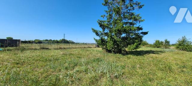 Terrain 553 m² · au Pallet · 553 m² · 115 000 €