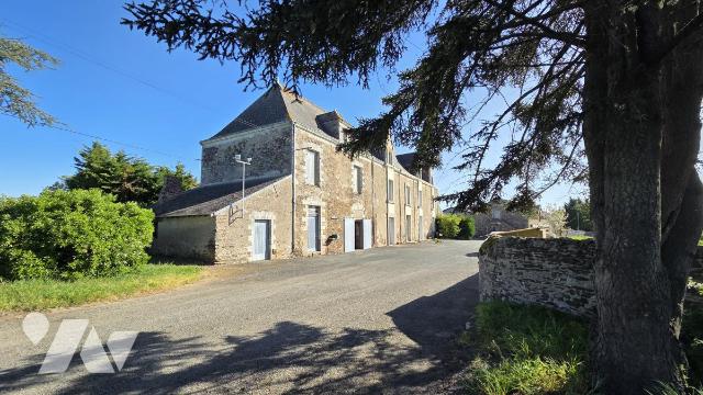Vente - Maison / villa - ST HERBLON - 388 m² - 16 pièces - 44046-1616