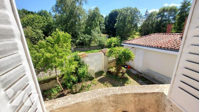 Vente - Maison / villa - BOUZILLE - 215 m² - 10 pièces - 44046-1533