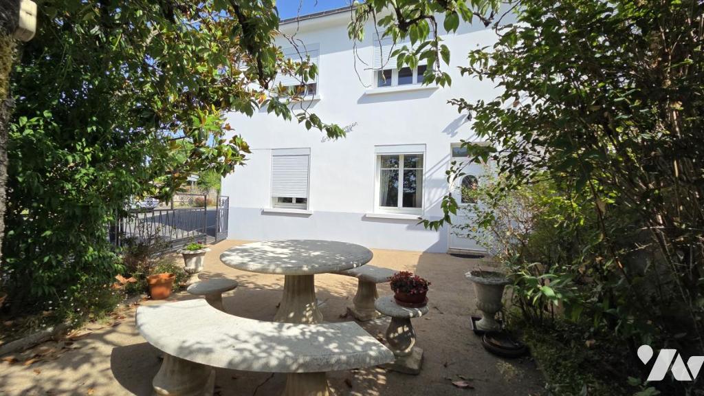 Maison 6 pièces 126 m² · à Vair-sur-Loire · 126 m² · 165 000 €
