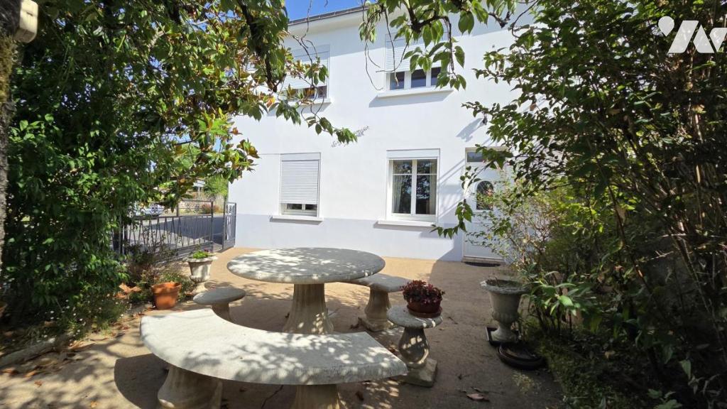 Maison 6 pièces 126 m² · à Vair-sur-Loire · 126 m² · 245 000 €