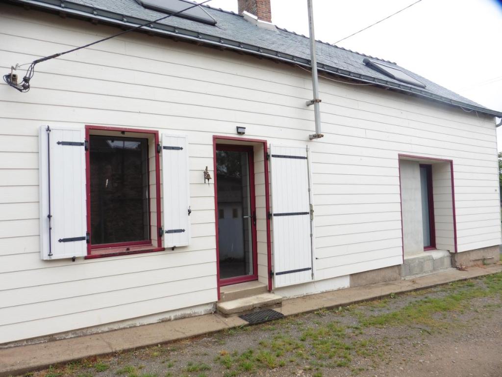 Maison 5 pièces 110 m² · à Mésanger · 110 m² · 220 000 €