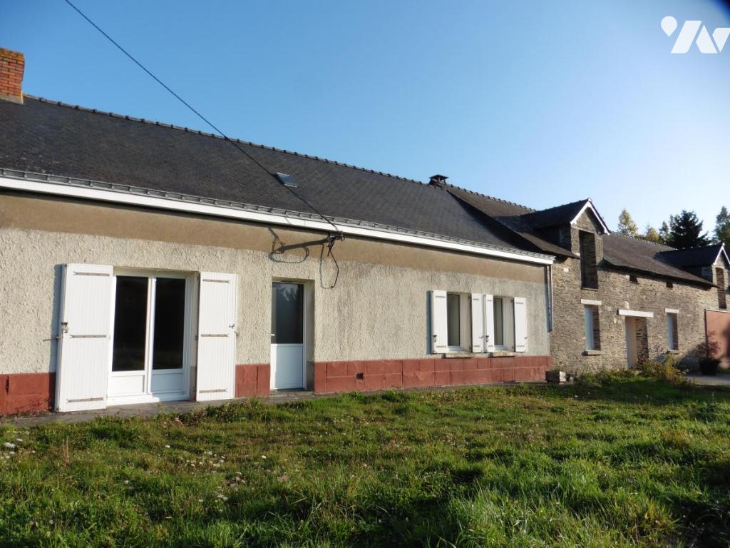Maison à La Chapelle-Glain