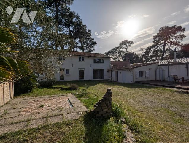 Maison 8 pièces 128 m² · à Saint-Brevin-les-Pins · 128 m² · 360 000 €
