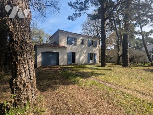 Maison 5 pièces 110 m² · à Saint-Brevin-les-Pins · 110 m² · 400 000 €