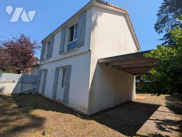 Maison 4 pièces 96 m² · à Saint-Brevin-les-Pins · 95,6 m² · 270 000 €