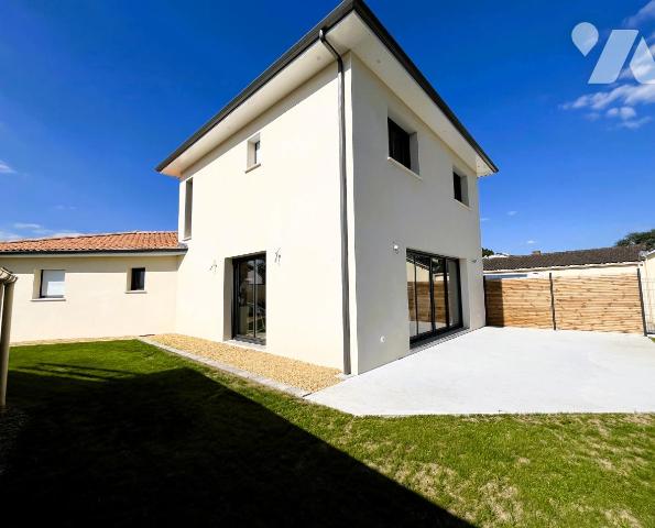 Vente - Maison / villa - ST PERE EN RETZ - 145,2 m² - 5 pièces - 44086-1420