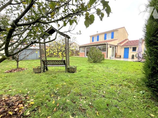 Maison 6 pièces 133 m² · à Saint-Père-en-Retz · 133 m² · 300 000 €