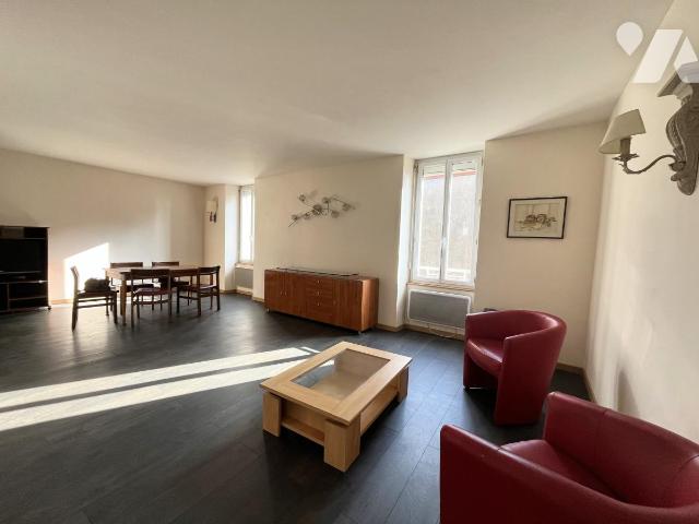 Appartement 3 pièces 74 m² · à Saint-Père-en-Retz · 73,7 m² · 160 000 €