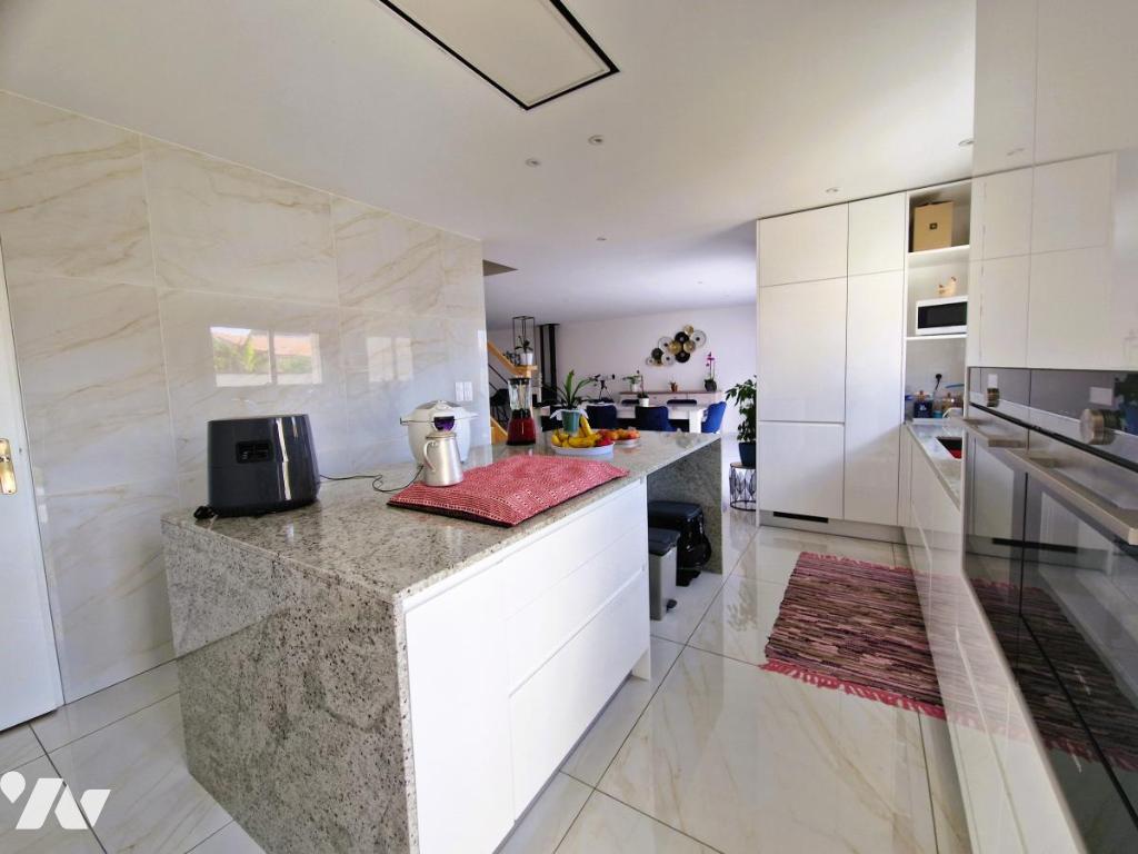 Maison 6 pièces 143 m² · à Chauvé · 143,4 m² · 350 000 €