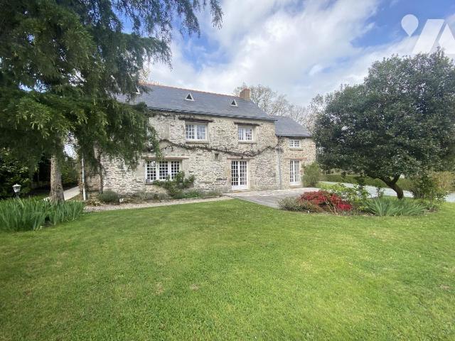 Maison 8 pièces 195 m² · à Fay-de-Bretagne · 194,5 m² · 450 000 €