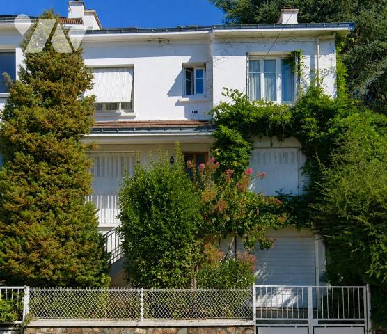 Maison 7 pièces 165 m² · à Nantes · 164,8 m² · 500 000 €