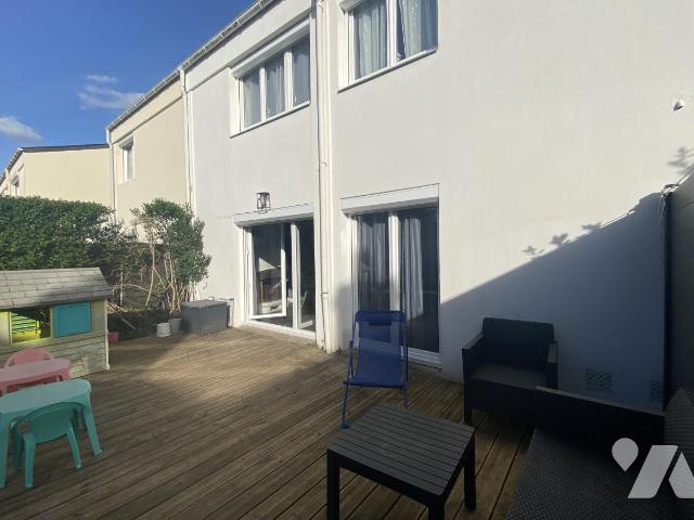 Maison 5 pièces 116 m² · à Saint-Étienne-de-Montluc · 116,1 m² · 250 000 €