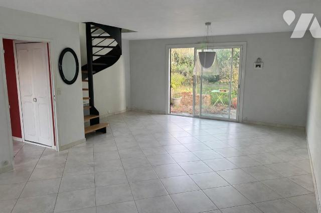 Maison 5 pièces 152 m² · à Donges · 152,4 m² · 235 000 €