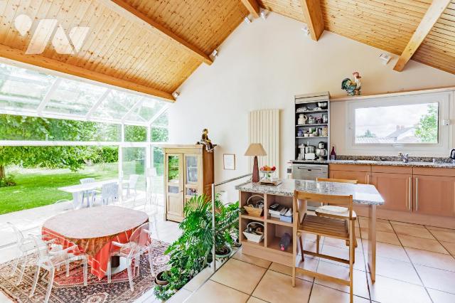 Maison 10 pièces 170 m² · à Thouaré-sur-Loire · 170 m² · 550 000 €