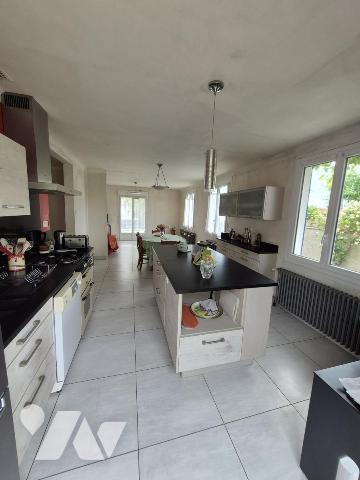 Maison 5 pièces 90 m² · à Saint-Sébastien-sur-Loire · 90 m² · 350 000 €