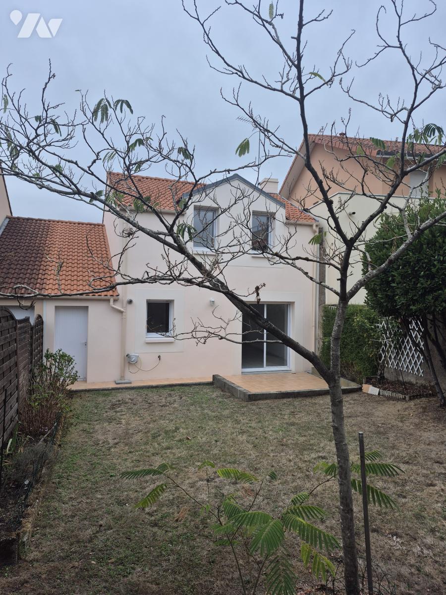 Maison 5 pièces 93 m² · à Basse-Goulaine · 93 m² · 315 000 €