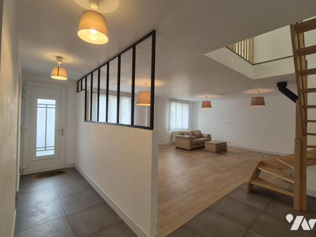 Maison 8 pièces 232 m² · à Port-Saint-Père · 232 m² · 500 000 €