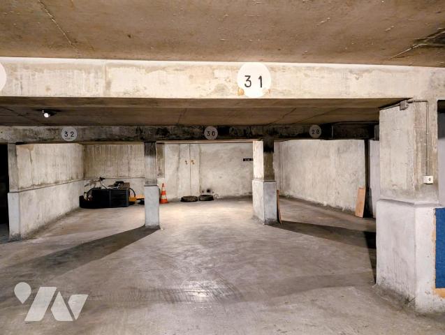 Parking 50 m² · à Nantes · 50 m² · 33 000 €