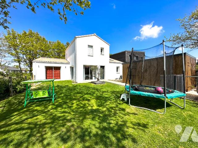 Vente - Maison / villa - LA BERNERIE EN RETZ - 114,16 m² - 7 pièces - 44121-2755