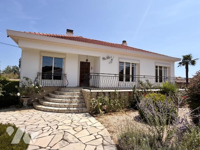 Maison 5 pièces 115 m² · à Saint-Michel-Chef-Chef · 114,8 m² · 380 000 €