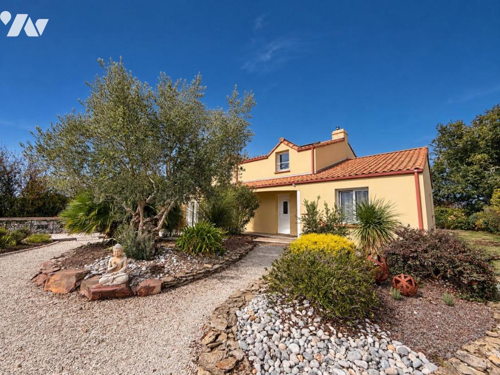 Maison 6 pièces 146 m² · à Saint-Michel-Chef-Chef · 146,3 m² · 415 000 €