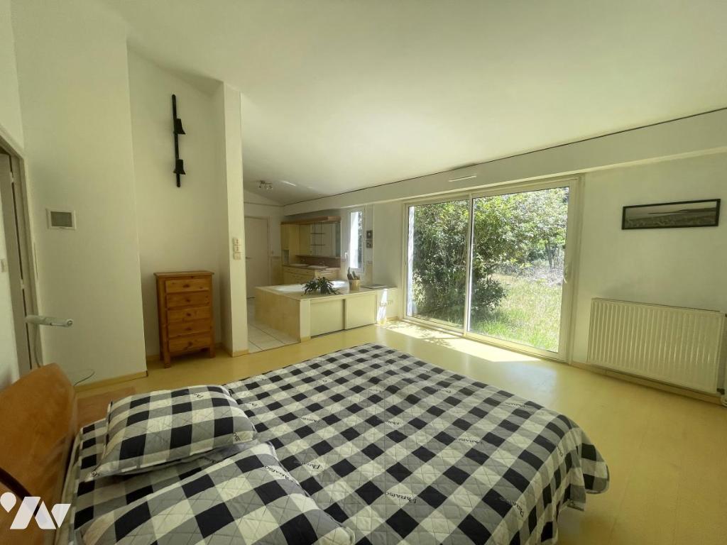 VENTE maison-BOUGUENAIS (44)