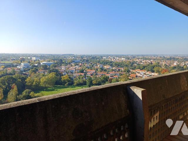 Appartement 5 pièces 84 m² · à Rezé · 83,6 m² · 195 522 €