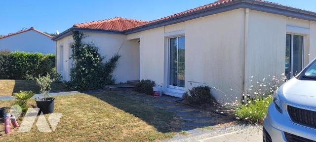Maison 5 pièces 144 m² · à Bouaye · 144 m² · 1 000 €/mois