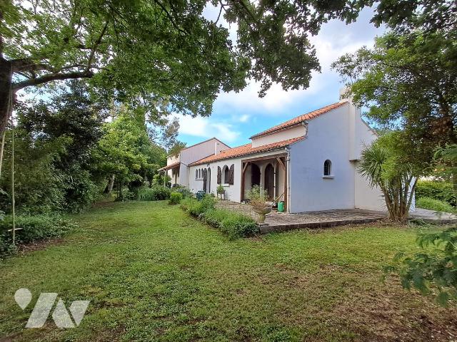 Maison 196m² — Château-Thébaud