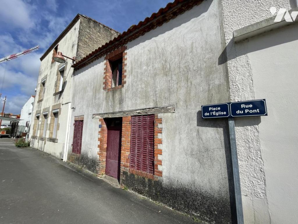 Maison 3 pièces 95 m² · à Montbert · 95,5 m² · 50 000 €
