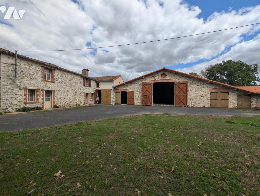 Maison 19 pièces 90 m² · à La Planche · 90,1 m² · 325 000 €