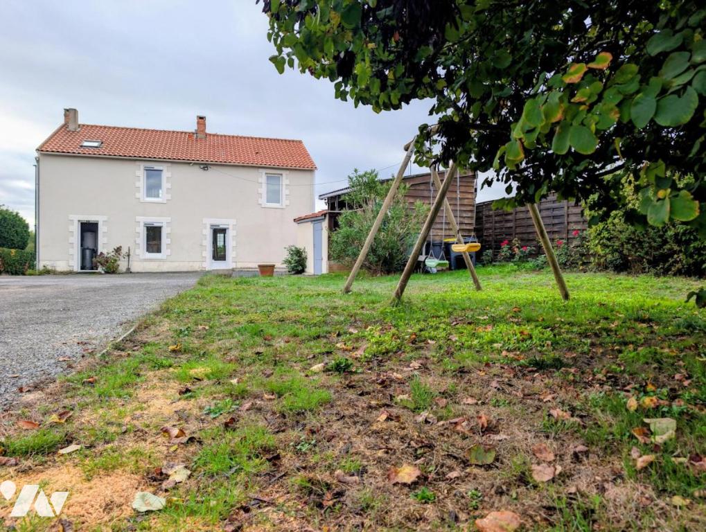 Maison 7 pièces 149 m² · au Bignon · 148,9 m² · 295 000 €