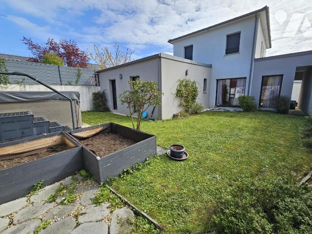 Maison 6 pièces 146 m² · à Orvault · 146,4 m² · 560 000 €