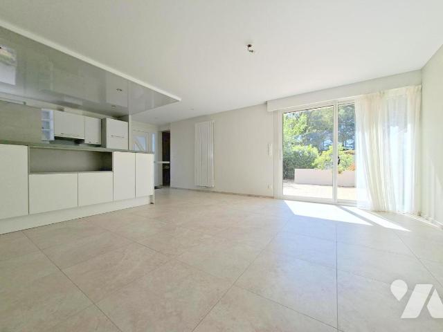 Maison 5 pièces 104 m² · à Sainte-Luce-sur-Loire · 103,7 m² · 370 000 €