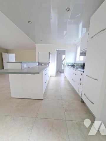Maison 5 pièces 104 m² · à Sainte-Luce-sur-Loire · 103,7 m² · 370 000 €