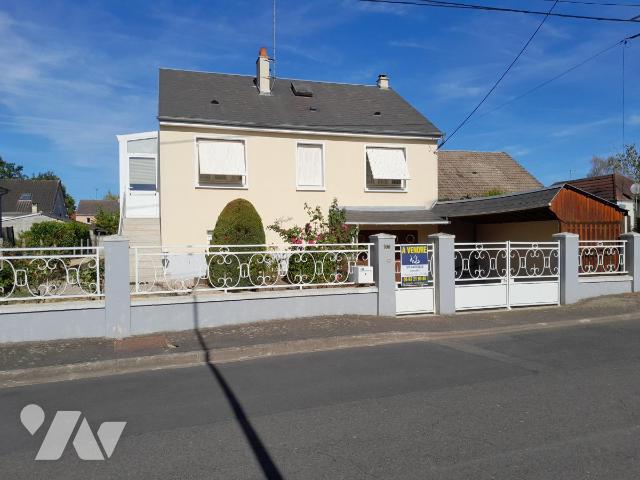 Maison 4 pièces 98 m² · à Fleury-les-Aubrais · 98 m² · 180 000 €