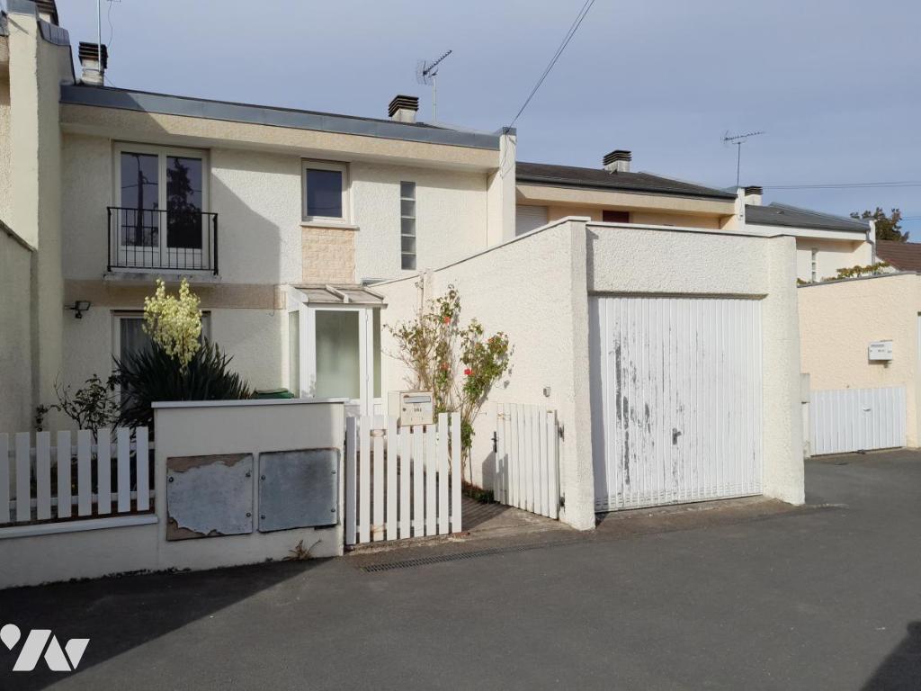 Maison 4 pièces 77 m² · à Saran · 76,6 m² · 142 000 €