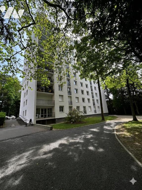 Appartement 4 pièces 82 m² · à Orléans · 82,1 m² · 160 000 €