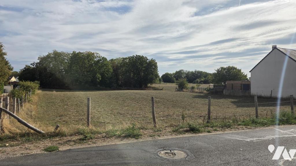 Terrain 760 m² · à Fay-aux-Loges · 760 m² · 70 000 €