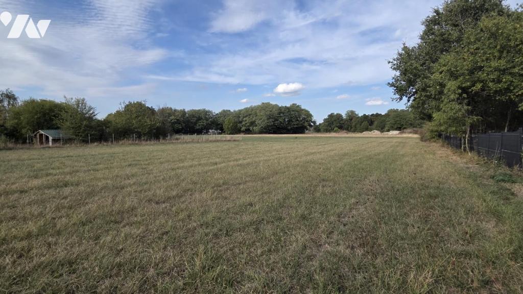 Terrain 1000 m² · à Fay-aux-Loges · 1 000 m² · 75 000 €