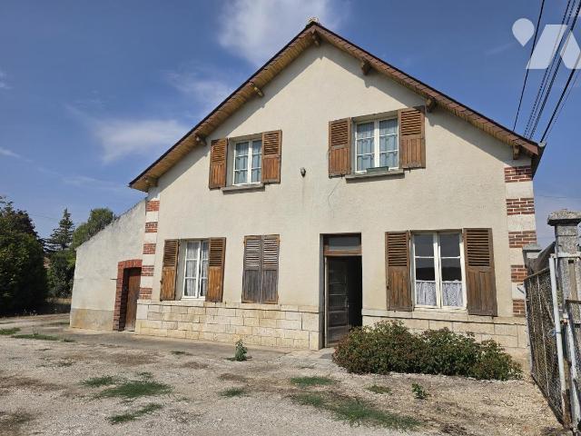 Maison 5 pièces 103 m² · à Treilles-en-Gâtinais · 103 m² · 105 000 €
