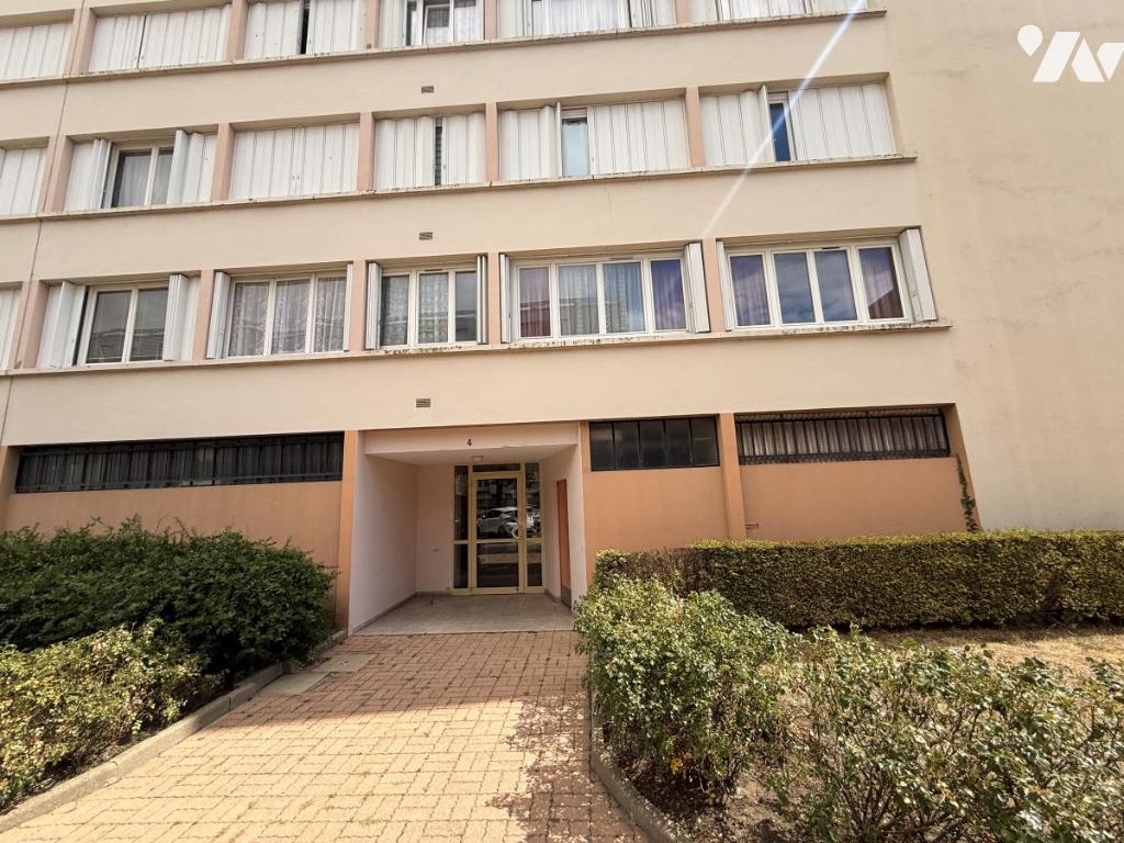 Appartement 4 pièces 72 m² · à Montargis · 72 m² · 35 000 €
