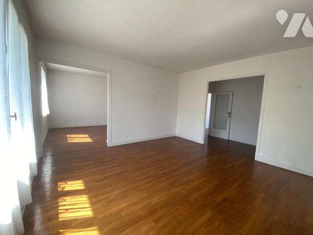 Appartement 4 pièces 77 m² · à Montargis · 76,9 m² · 115 000 €