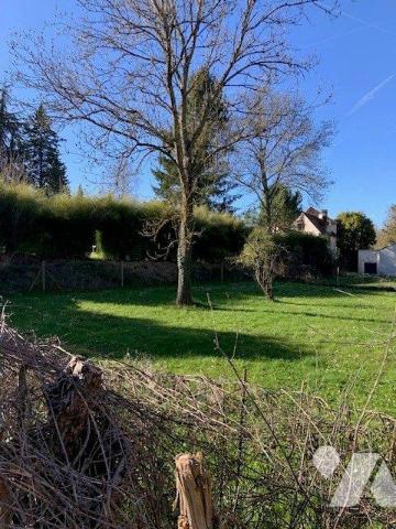 Terrain — Briarres-sur-Essonne