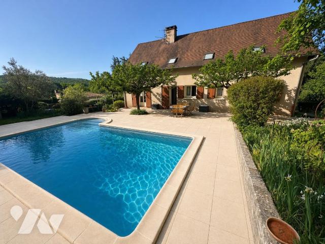 MAI 185m²