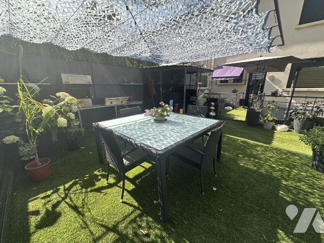 Maison 8 pièces 203 m² · à Cahors · 203 m² · 353 600 €